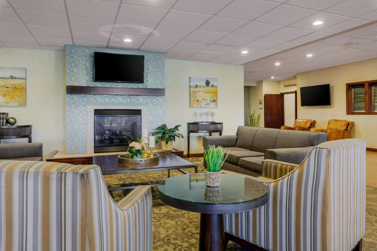 Best Western Plus Dubuque Hotel And Conference Center Eksteriør bilde