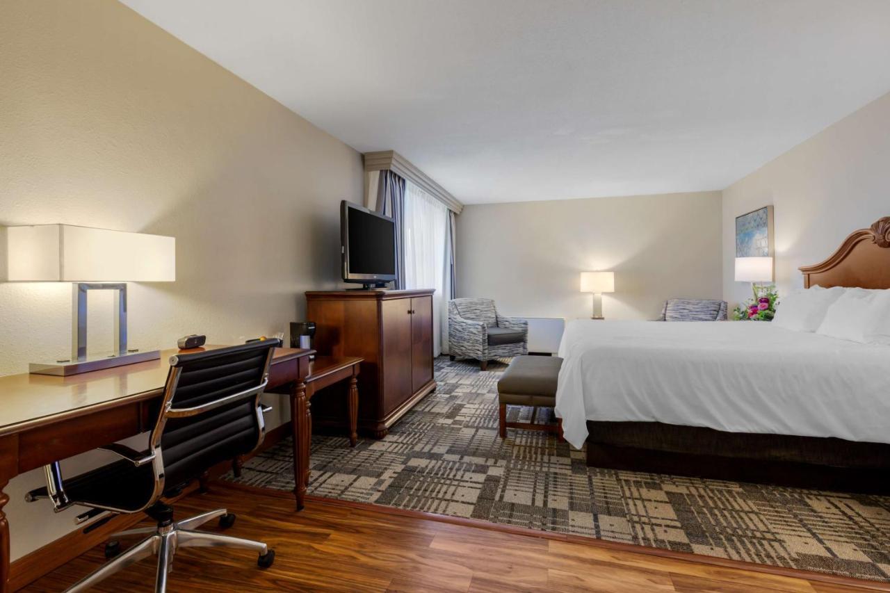 Best Western Plus Dubuque Hotel And Conference Center Eksteriør bilde