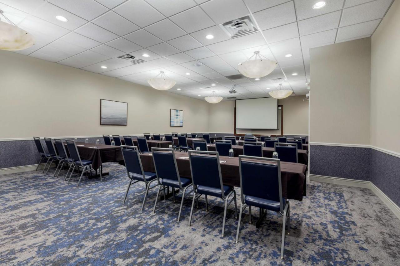 Best Western Plus Dubuque Hotel And Conference Center Eksteriør bilde